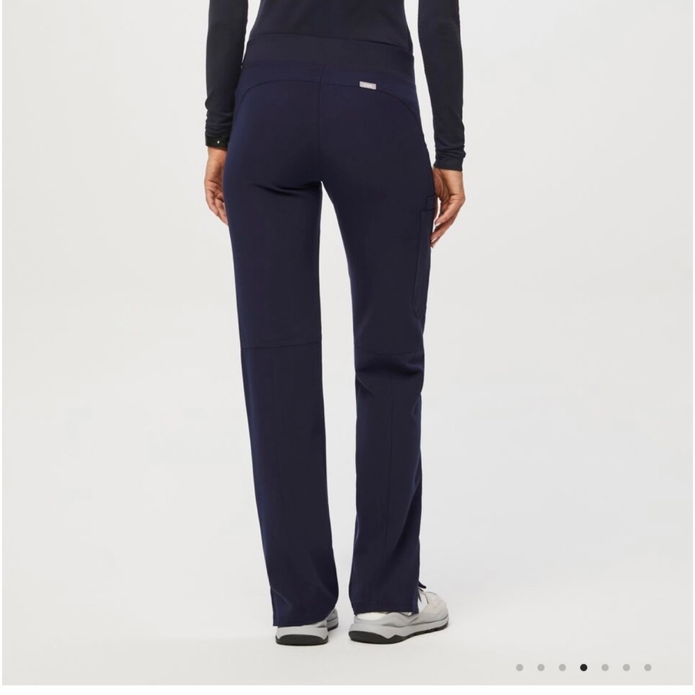 FIGS KADE cargo, scrub pants in navy blue.